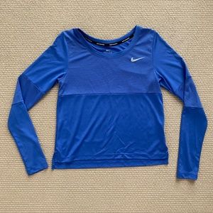 Nike Dri-Fit Long Sleeve Athletic Shirt Size XS
